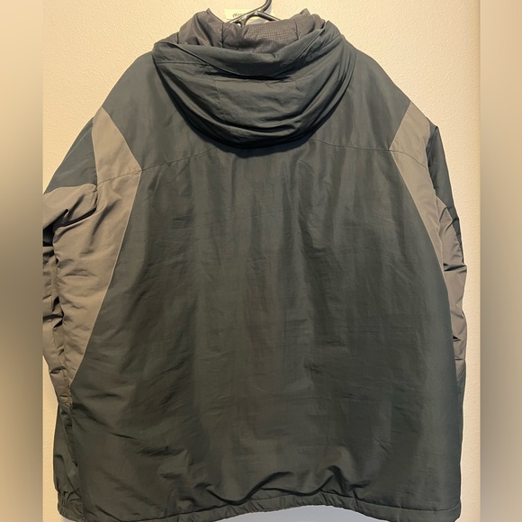 Men’s Columbia Winter Coat - Picture 2 of 3